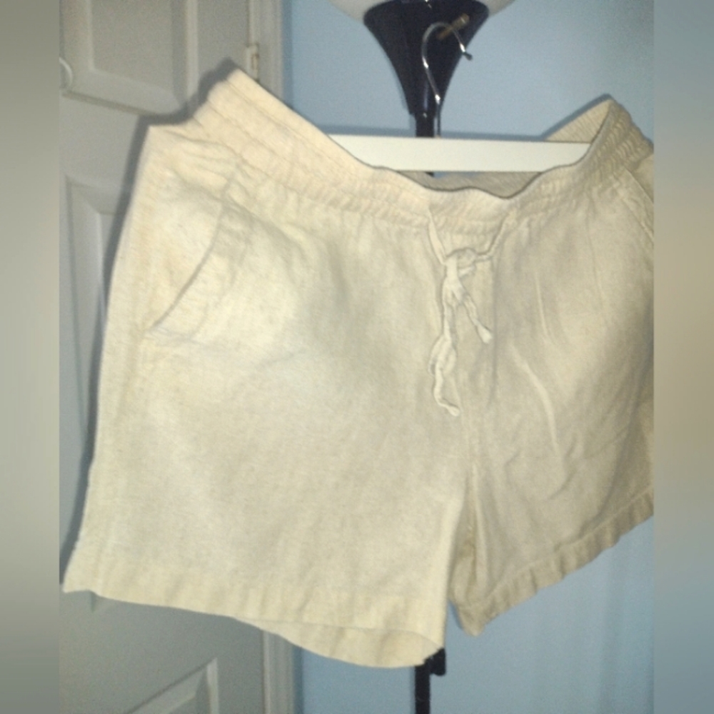 Women's linen blend short size S